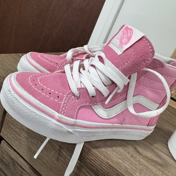 Vans Other - Vans Pink and White Sneakers Classic Skate Style